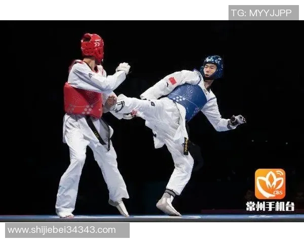 击剑世锦赛团体赛精彩对决中国队成功晋级展现实力与团队合作精神